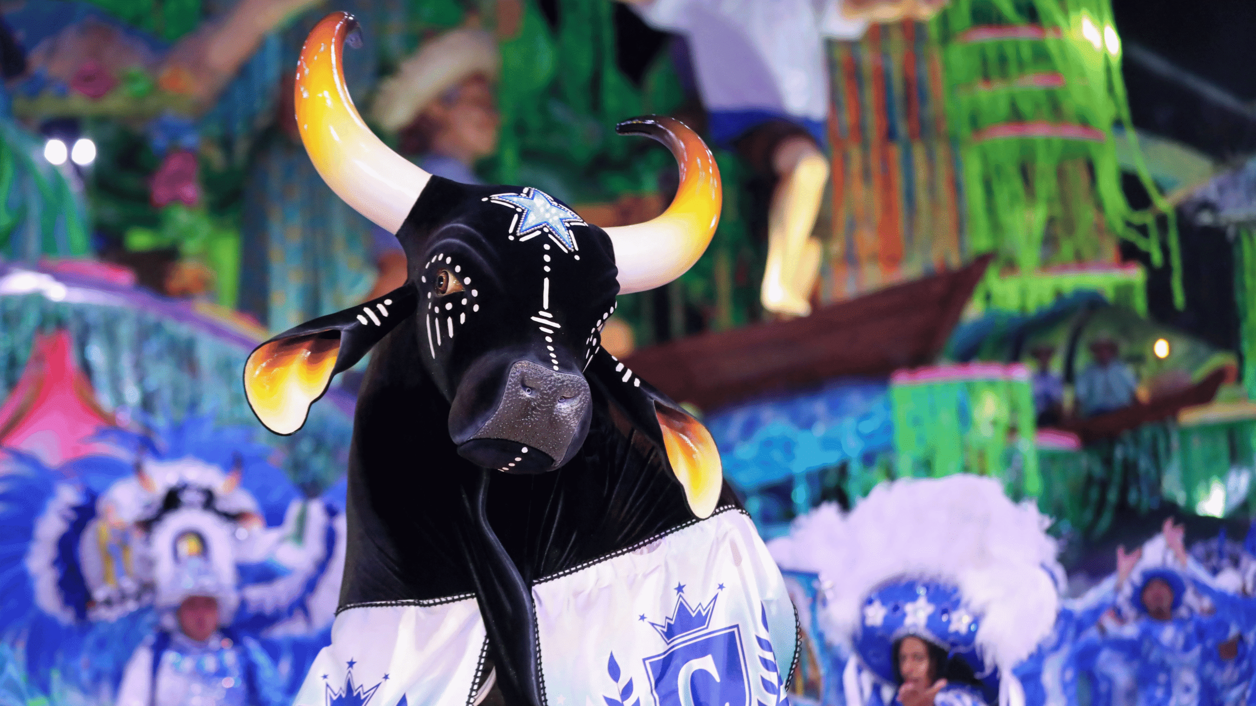 Festival de Parintins: História, Lendas e a Força Cultural da Amazônia