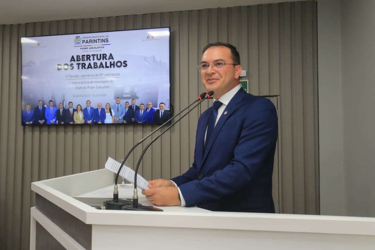 Mateus Assayag presta contas, anuncia metas e reforça compromisso com a população em Mensagem Anual na Câmara de Parintins